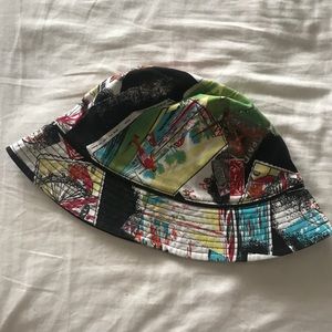 Liz Claiborne Bucket Hat